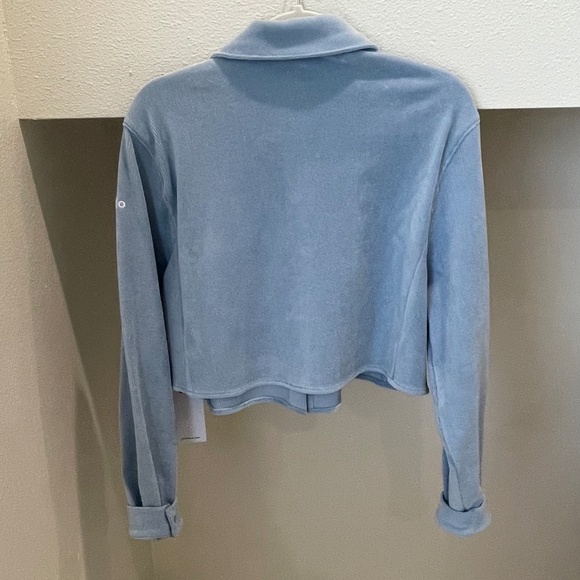 NWT Alo Blue Micro Corduroy Cropped Dreamer Button Down Jacket (Size S) - Picture 8 of 11